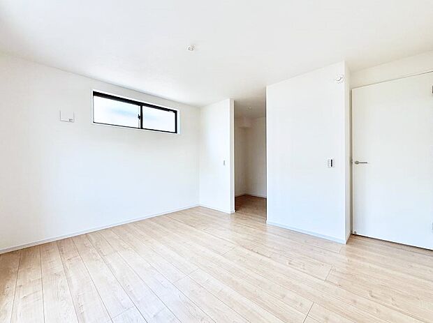 【洋室】■自分だけのスペース どんなお部屋にするかとっても楽しみですね