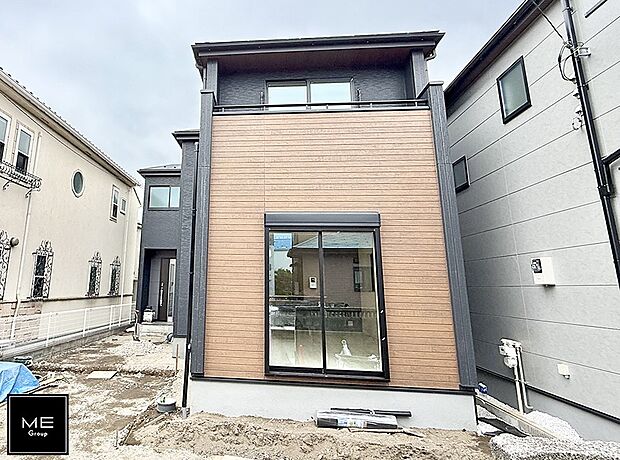 【現地外観写真】1号棟 ■暮らしを豊かにする充実した仕様設備で快適に