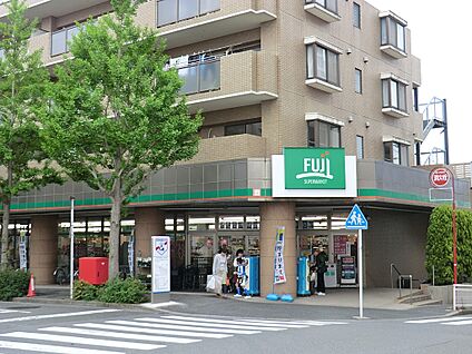 FUJI五月台店 600m(8分)