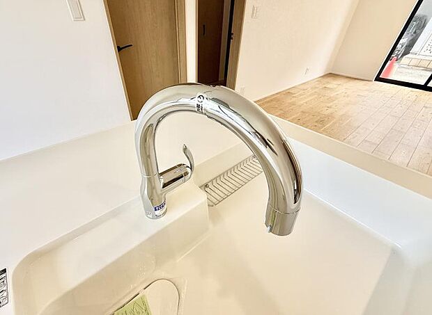【浄水器】■清潔でおいしい水を手軽に供給してくれます