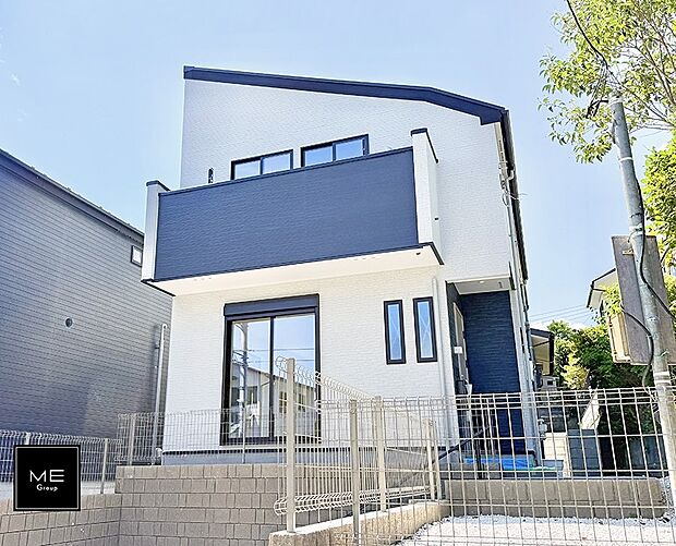 【現地外観写真】2号棟 ■暮らしを彩る充実した設備仕様が備わった住まい