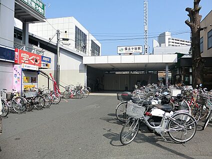 ＪＲ横須賀線「保土ケ谷」駅 800m(10分)
