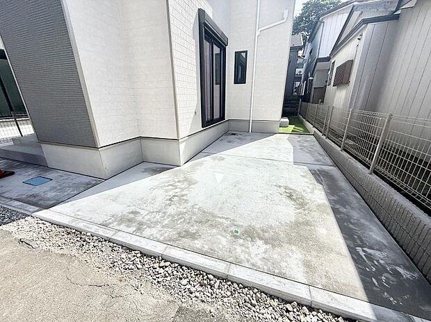 【駐車場】B号棟 ■自宅にカースペースがあると助かります