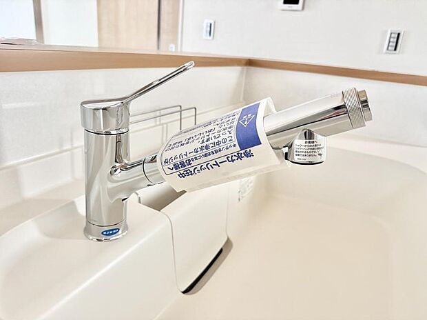 【浄水器】■清潔でおいしい水を手軽に供給してくれます