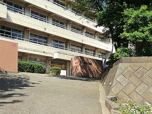 海老名市立大谷中学校(約1,000m・徒歩13分)