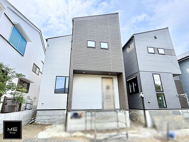 【現地外観写真】2号棟 ■家族みんなが笑顔で過ごせる、安心感のある住まい