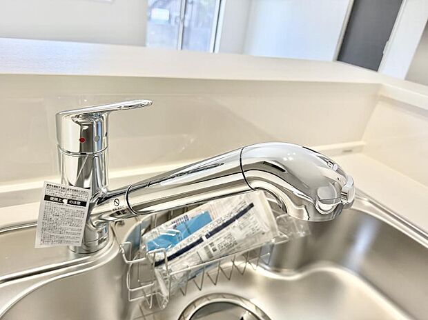 【浄水器】■不純物をしっかり除去して安心して飲めます