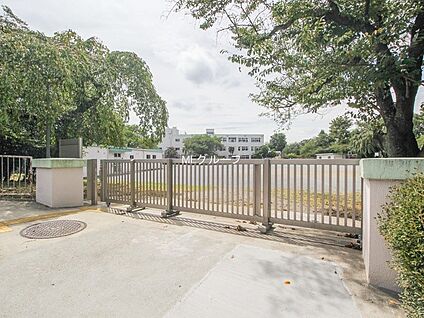 稲城市立稲城第二小学校 1100m(14分)