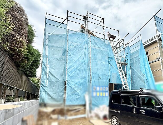【現地外観写真】2号棟 ■家族みんなが笑顔で過ごせる、安心感のある住まい