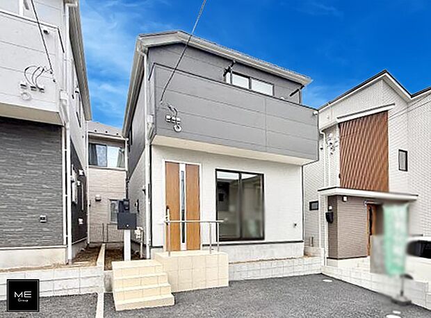 【現地外観写真】2号棟  ■家族みんなが笑顔で過ごせる、安心感のある住まい