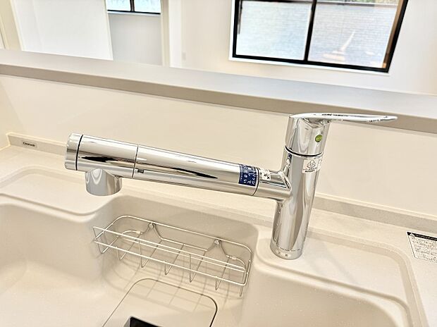 【浄水器】■清潔でおいしい水を手軽に供給してくれます