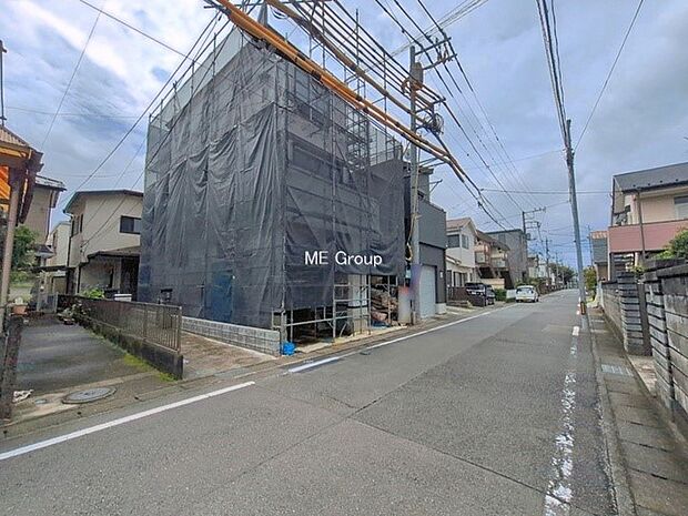 【前面道路含む現地写真】■新しい時代の息吹を感じる、心地よい環境