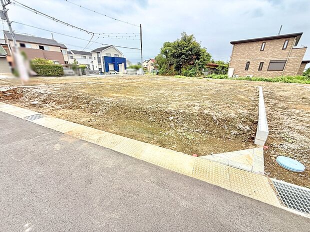 【現地外観写真】1号棟 ■新しい暮らしが始まる場所で、家族の絆を深める