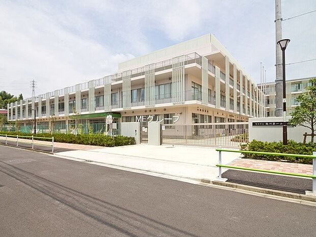 町田市立鶴川第一小学校(約600m・徒歩8分)