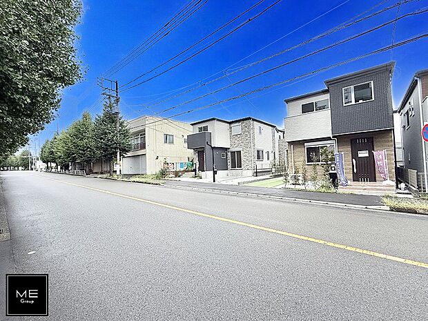 【前面道路含む現地写真】■家族とのお出かけが楽しくなる環境です