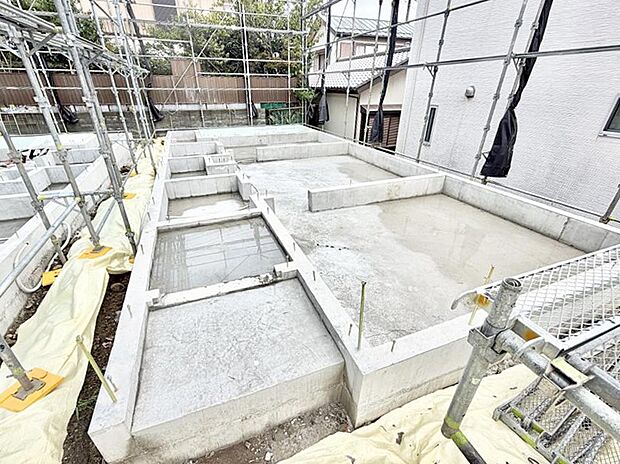 【現地外観写真】2号棟 ■暮らしを豊かにする充実した仕様設備で快適に
