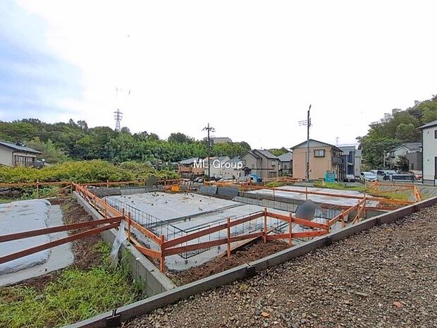 【現地外観写真】2号棟  ■家族みんなが笑顔で過ごせる、安心感のある住まい