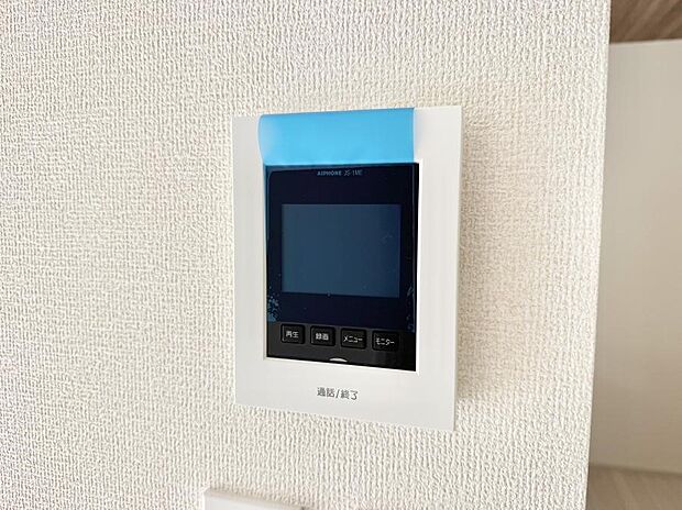 【TVモニター付インターフォン】■訪問者を確認できて安心感が増します