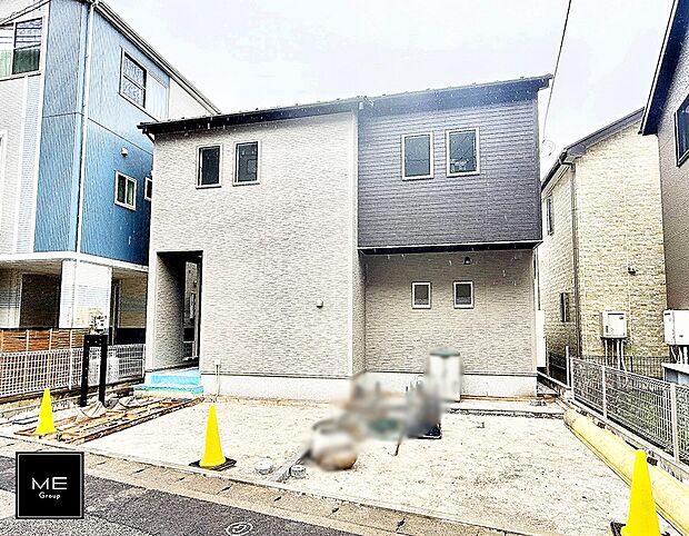 【現地外観写真】1号棟 ■暮らしを彩る充実した設備仕様が備わった住まい