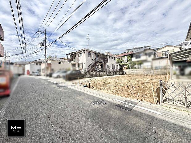 【前面道路含む現地写真】■家族とのお出かけが楽しくなる環境です