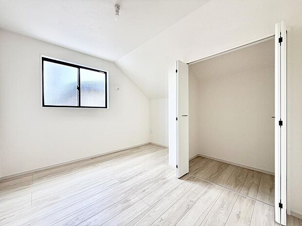 【子供部屋】2号棟 ■読書や趣味リモートワークなどさまざまな用途に対応できる柔軟さがあります