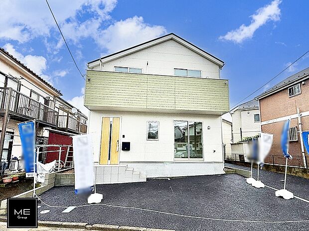 【現地外観写真】2号棟  ■家族みんなが笑顔で過ごせる、安心感のある住まい