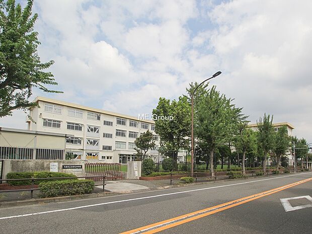 多摩市立東愛宕中学校（約400m・徒歩5分）