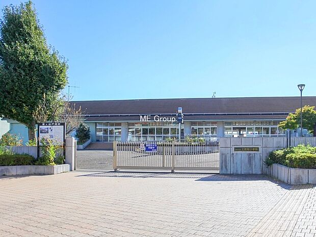 厚木市立上依知小学校（約800m・徒歩10分）