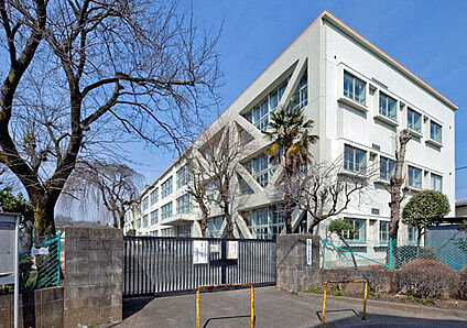 昭島市立玉川小学校 500m(7分)