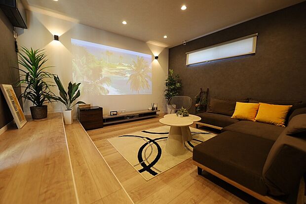 スイートルーム※施工例
■スポーツ観戦も大画面で迫力満点。歓声が思わず上がる臨場感で、思い出に残るひとときを。