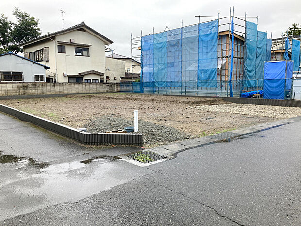 現地（8/29）　◎販売開始しました！この場所に、新しい住まいが誕生します！◎
