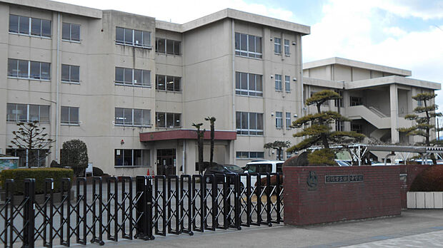 鎌倉中学校(約1,710m)