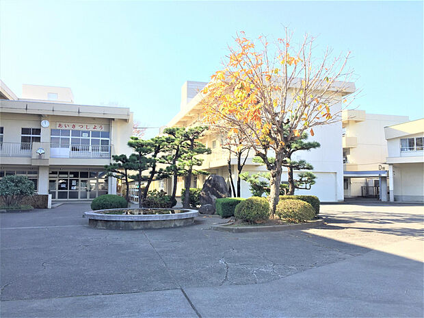 天沼小学校（約990m）