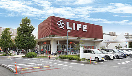 ライフ 吉川栄町店 約320m～360m(徒歩約5分)