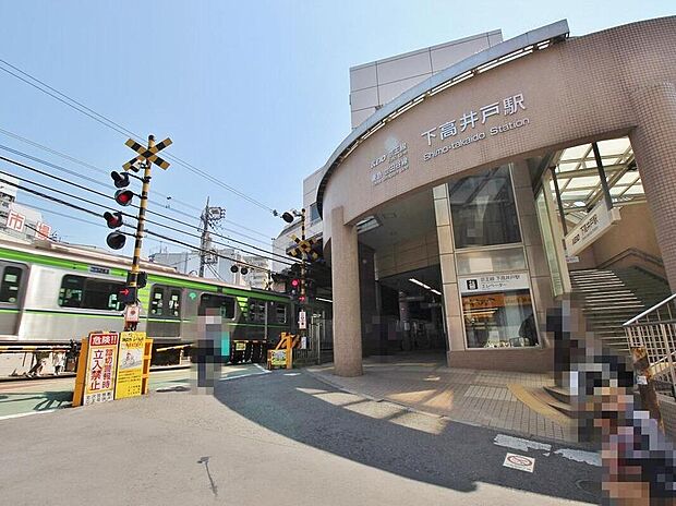 高井戸駅まで1079m 駅付近は閑静な住宅街が広がり、神田川が駅前を流れる街並みとなっています。公共施設も充実していることや、渋谷まで1本で行けるのが特長です。