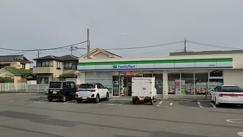 ファミリーマート三島長伏店