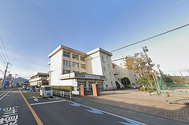 清水町立清水中学校(約140m)