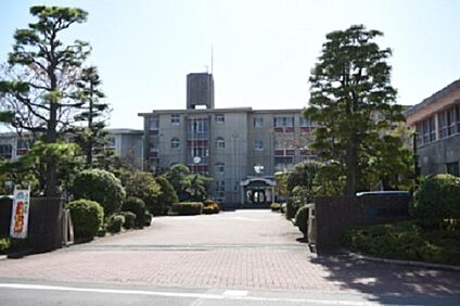 御殿場市立南小学校　 2050ｍ