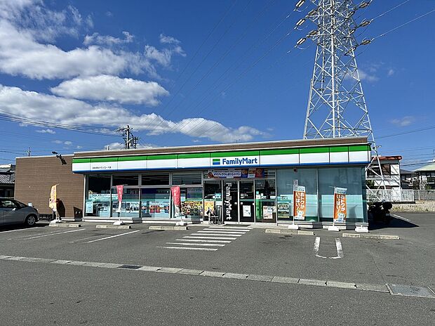 ファミリーマート浜松初生テクノロード店（約890m）