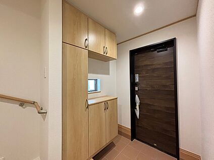 【H号棟】収納力のあるシューズボックス