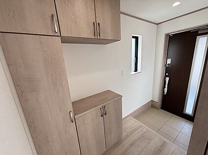 【1号棟】大容量のシューズボックス