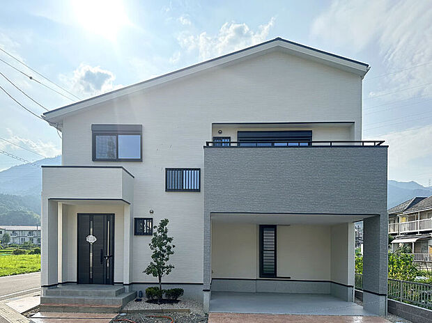 9号地（外構工事中です。）