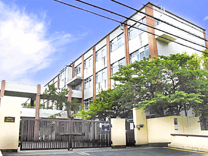 羽束師小学校 約1,150m(徒歩15分)