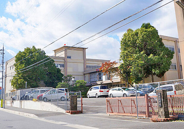 大津市立日吉中学校(約1,400m)