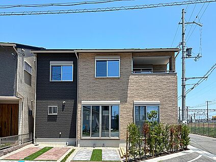 2-3-2号地　外観左側