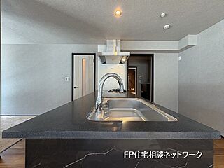 鶴見駅　徒歩20分　◆1/26（月）～2/1（日）は見学会♪  ◆現地見学予約はフリーダイヤルまで！ その他