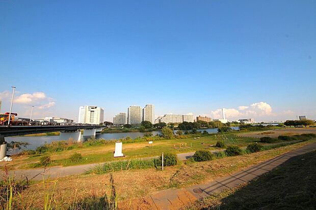鉄棒広場(約450m)