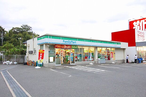 ファミリーマート水沢3丁目店(約130m・徒歩2分)