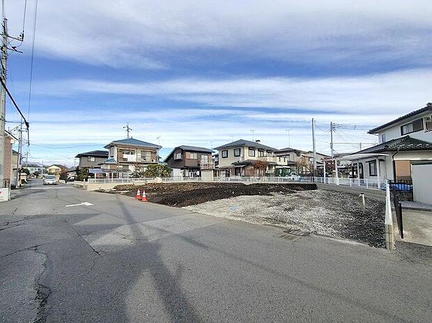 資料請求やモデルルームのご見学も即日対応させていただきます。「新築住宅供給戸数日本一」飯田グループホールディングスの物件をぜひ一度見に来てください。お気軽にお問い合わせください。