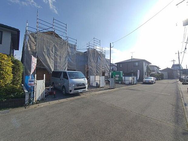 土日のご予約はもちろん、平日やお仕事のお時間に合わせてのご案内も実施しています。まずはお客様のご都合をお伺いさせて頂き、それに合う形で物件のご紹介をさせていただきます。お気軽にお問い合わせください。